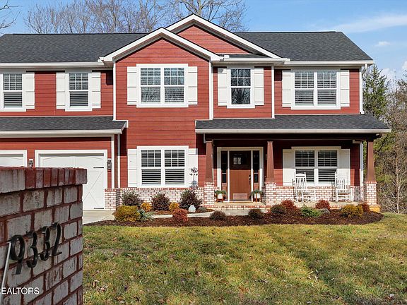 5th image of 9332 Arlington Ridge Way