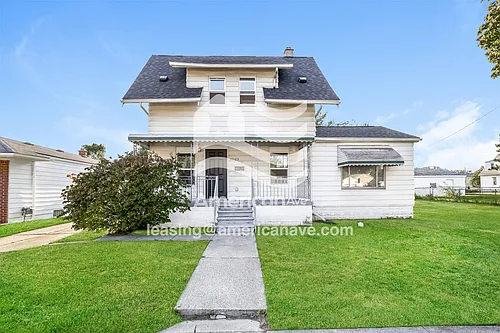 25163 Pearl St Photo 1