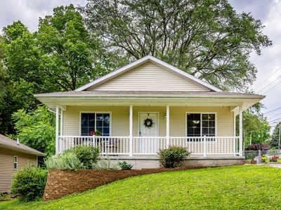 3540 E University Ave, Des Moines, IA, 50317