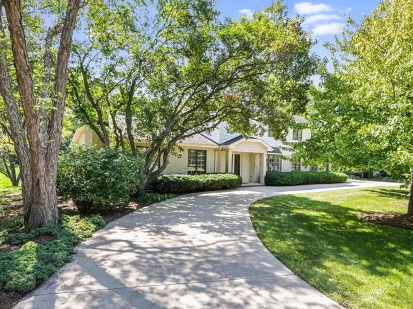 1481 Thor Dr, Inverness, IL 60067