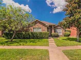 828 Stone Trail Dr, Flower Mound, TX 75028
