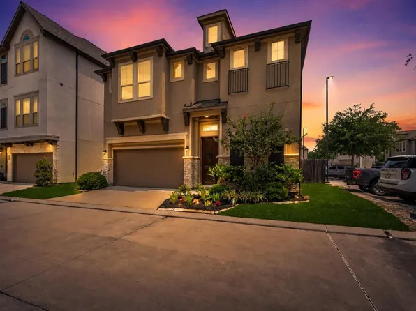 5110 W Lacey Garden Loop, Houston, TX 77018