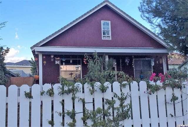 1st image of 2525 Manhattan Ave