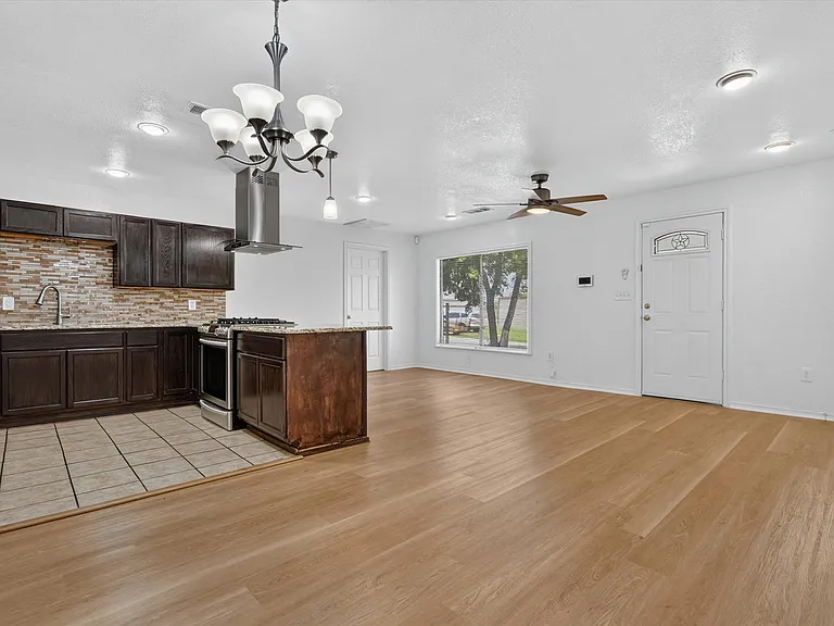 5301 Scoggins St — Photo 15