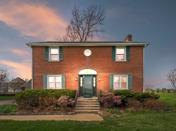 9458 N State Route 45/52, Manteno, IL 60950