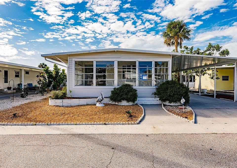 sucked　　　　　　　　　　　　　　　　　　　　　トゥモローランド 5630 Mammoth Ln, Colorado Springs, CO 80927 | Zillow