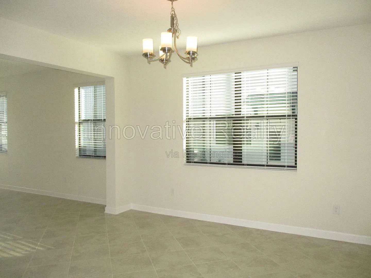 4 bed, 3.5 bath, 2040 sqft, $2,695 — Photo 4