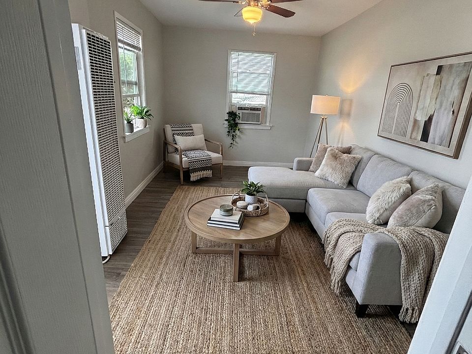 1st image of 365 N Phillips St #365