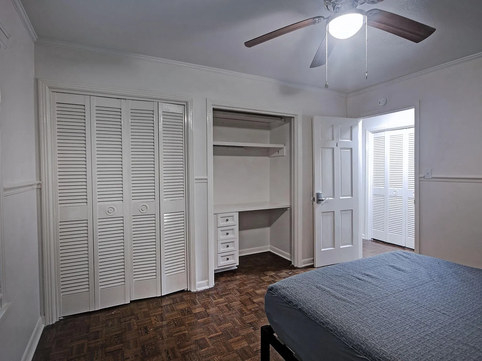 4 bed, 3.0 bath, 2616 sqft, $910 — Photo 1