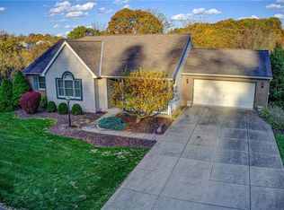 429 Lynn Ann Dr, New Kensington, PA 15068