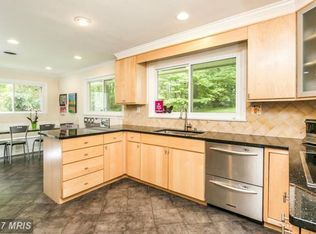 8 Chapel Ct, Lutherville Timonium, MD 21093