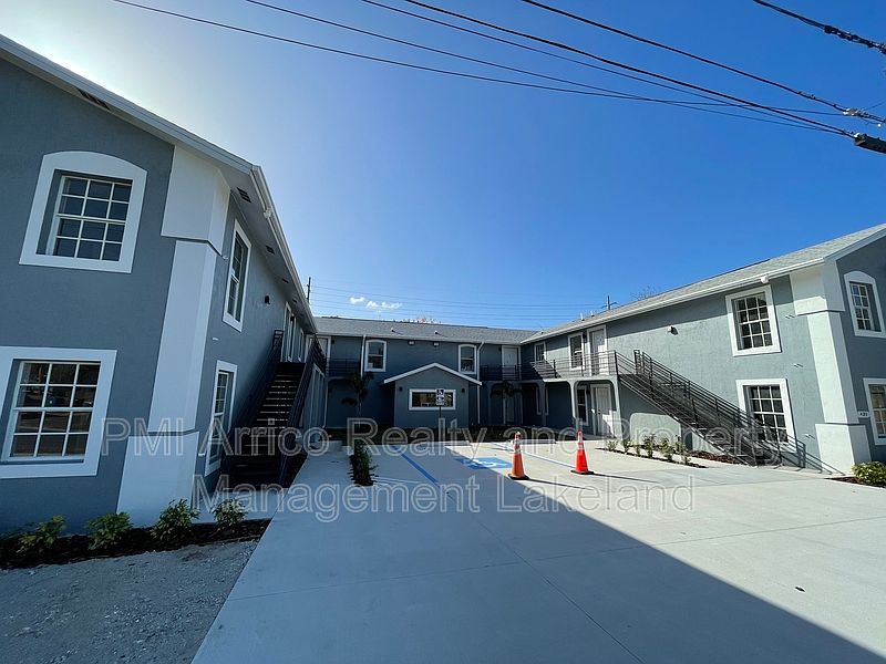 1st image of 425 F St