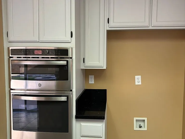10463 Graham Ct — Photo 32