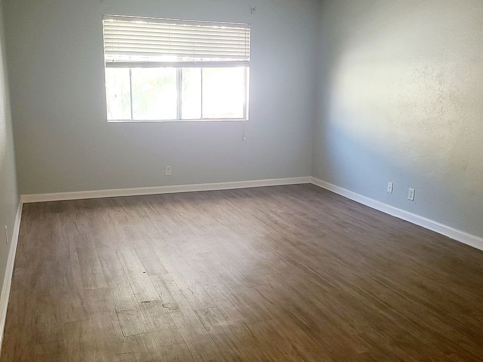 1st image of 842 Sinkler Way APT D