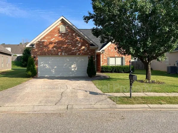 2045 Lake Cir, Sterrett, AL 35147