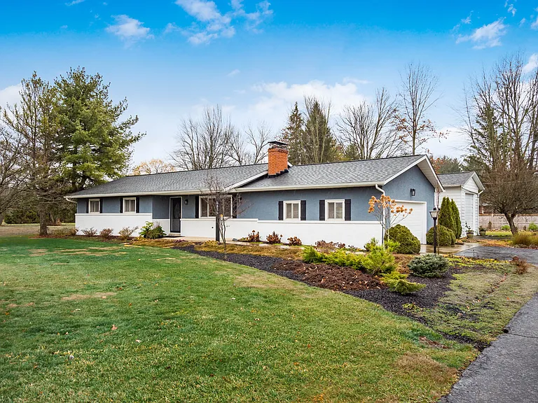 6875 Central College Rd — Photo 2