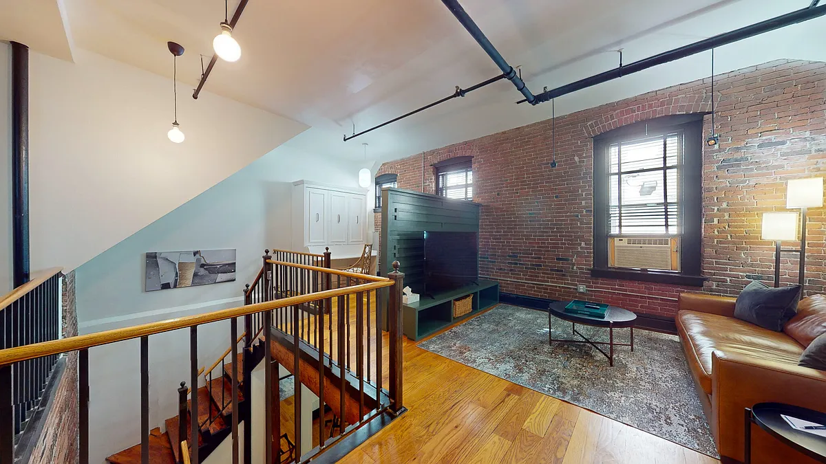 Building Photo - 19 Stanhope St #1BB