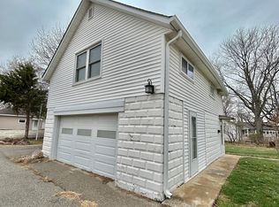 16 N Bittner Rd, New Palestine, IN 46163