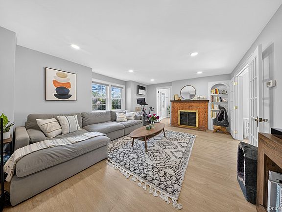 4th image of 66 Walter Avenue
