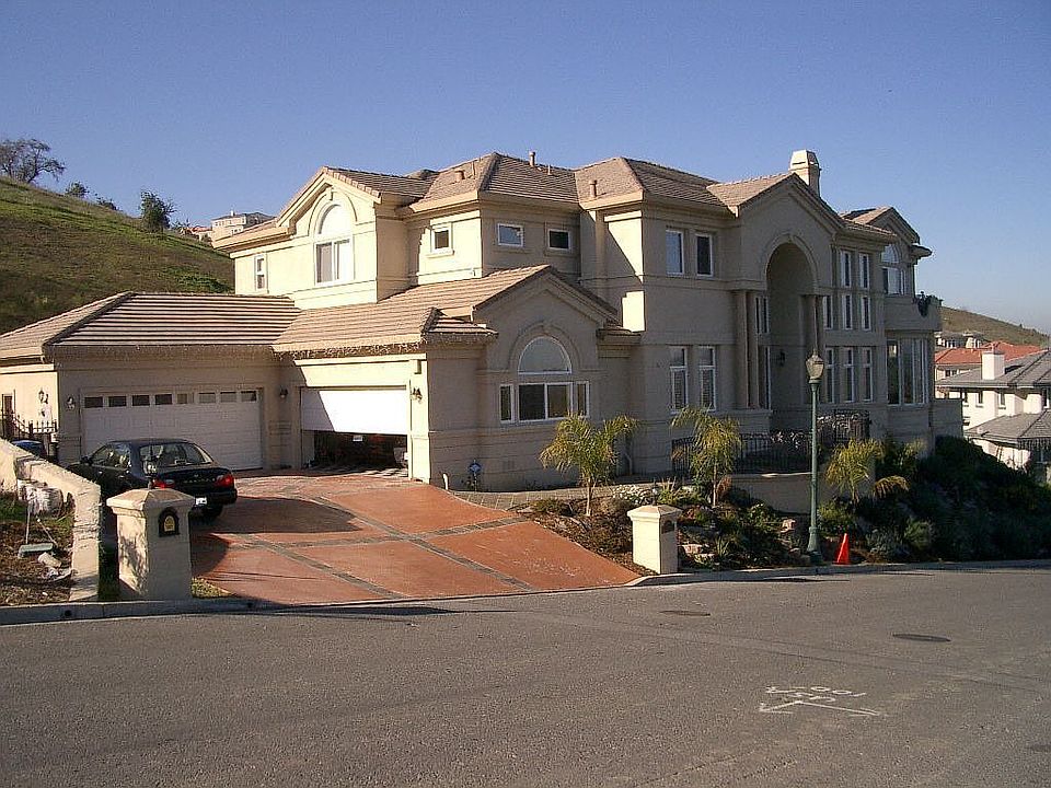 1st image of 7011 Hollow Lake Way
