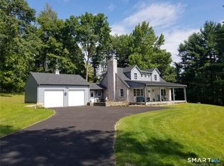 11 Apple Way, Lakeville, CT 06039