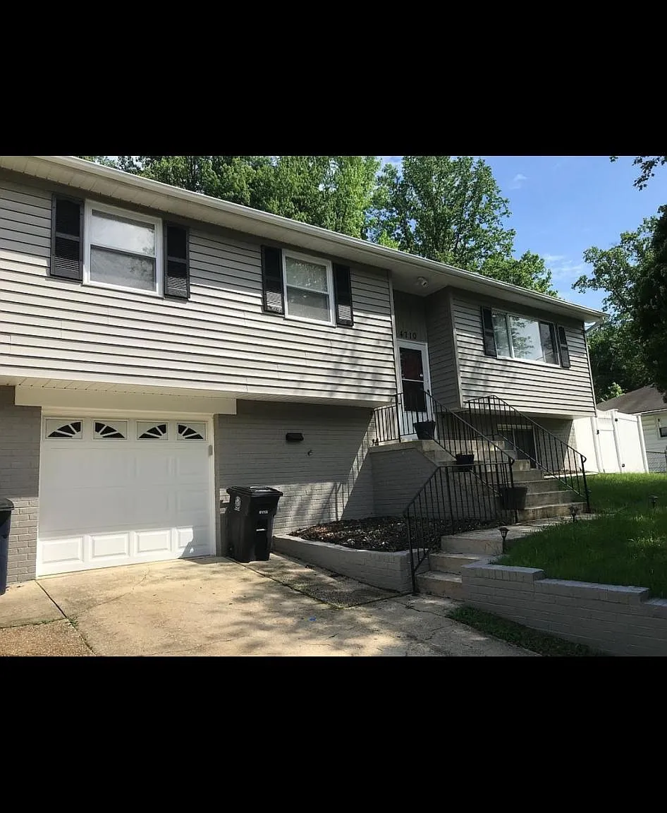 3 bed, 1250 sqft, $3,150 — Photo 1