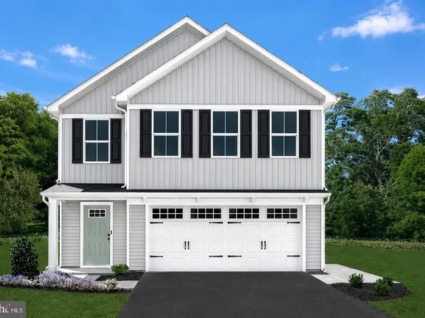 1379 Marigold Yeoman Berry Dr, Hagerstown, MD 21740