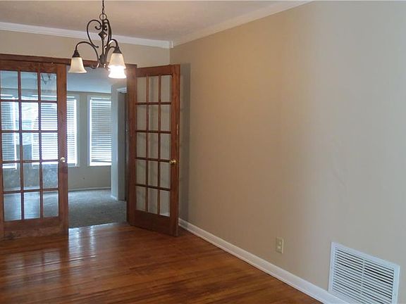 3rd image of 4010 Herndon St