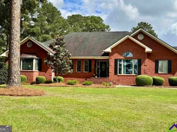 102 Oakatee Ct, Cordele, GA 31015