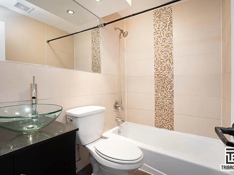 167 Lenox Rd #2R — Photo 6
