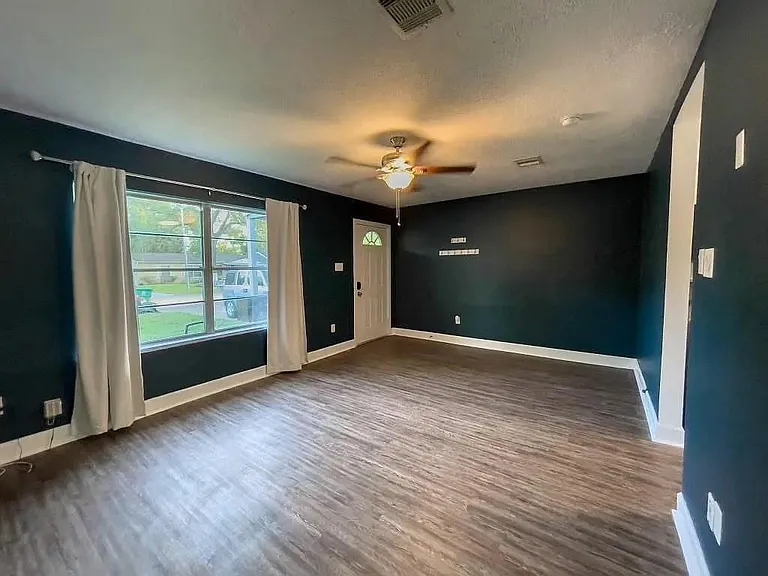 5211 Myrtlewood St — Photo 12