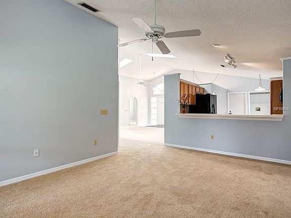 5th image of 1012 Trout Creek Dr