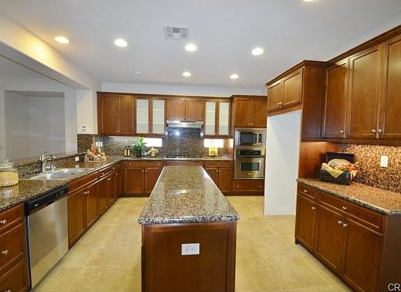 5th image of 380 W Saint Andrews St