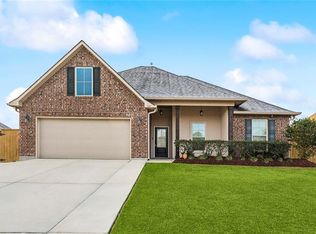 807 White Pine Dr, Ponchatoula, LA 70454