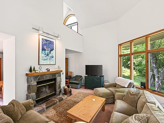 2nd image of 11 Dutchman Lane #4A
