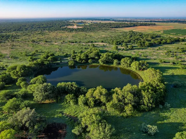 Treys Creek Rd, Floresville, TX 78114