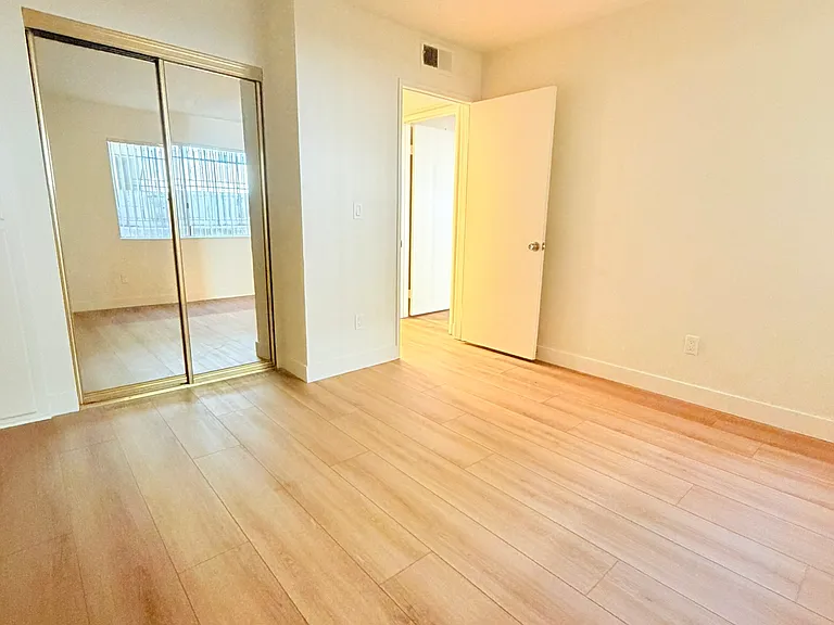 1160 Ruberta Ave — Photo 21