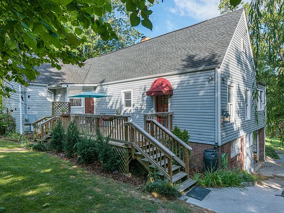 4th image of 1620 S Clayton Ave