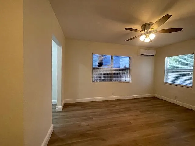 304 N Tamarind Ave — Photo 7