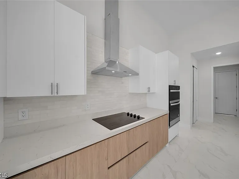 1430 SE 23rd St — Photo 14