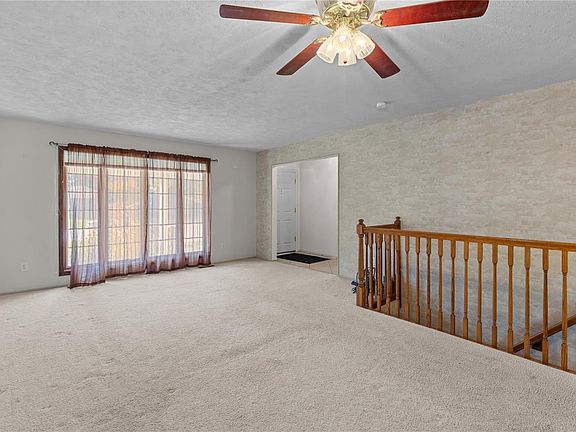 4th image of 3831 Baville Ct
