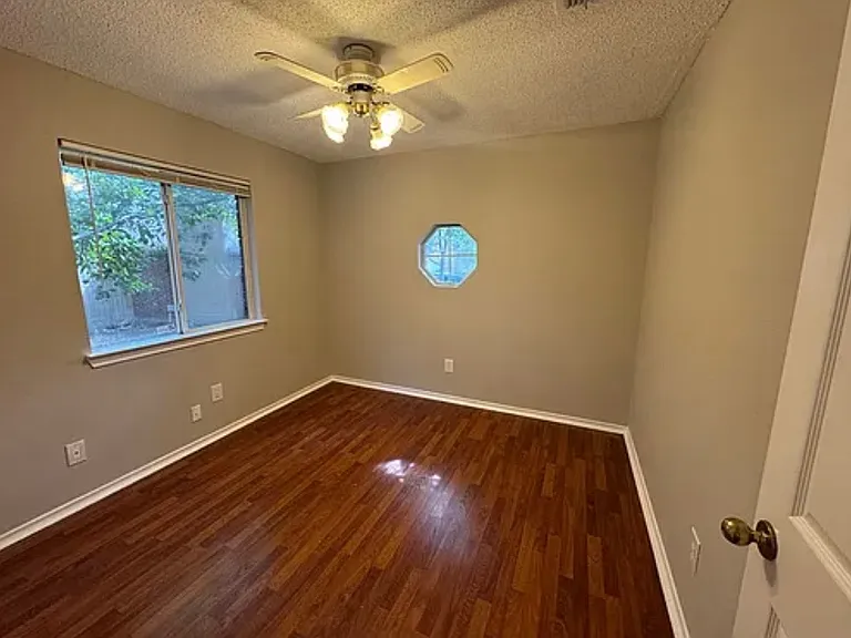 7416 Bear Lake Dr — Photo 11
