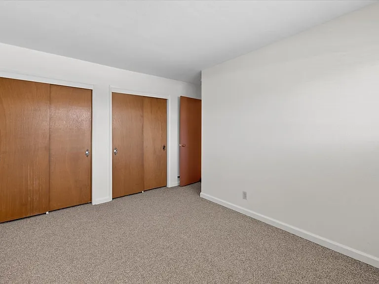 106 Smithridge Park — Photo 20