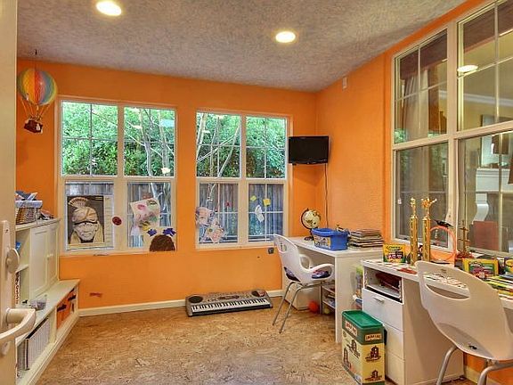 Add Space/Office/Playroom