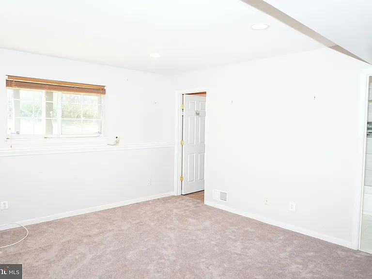 14882 Geranium Ct — Photo 42
