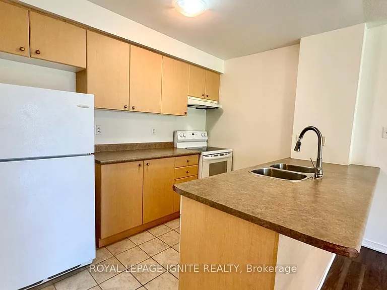 94 Aspen Springs Dr #209 — Photo 6
