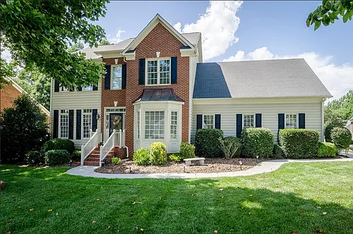 4619 James Crossing Dr Photo 1