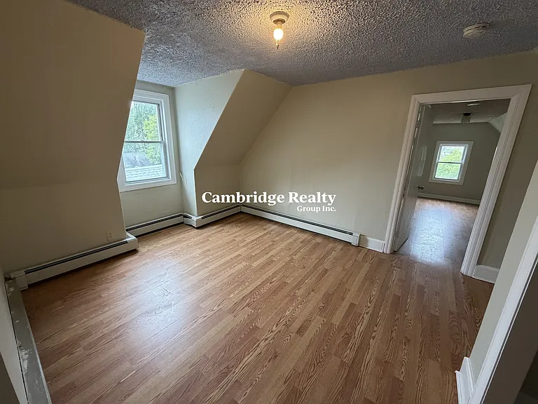 569 Main St #2T — Photo 24