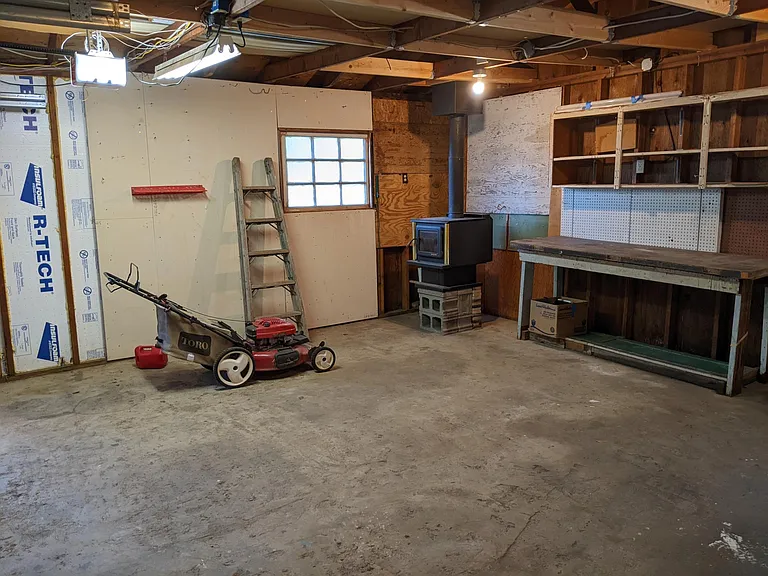 2404 W Kiernan Ave — Photo 30