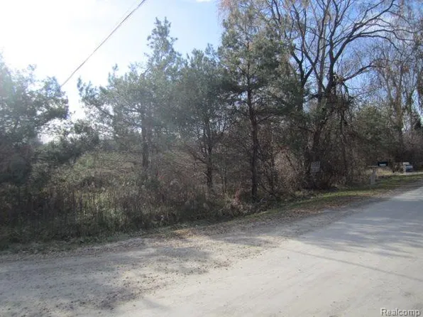 15158-28 Mile Rd, Washington, MI 48095